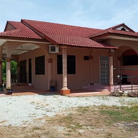 Homestay Zahra Sri Bayu Cherang Ruku 外观 照片